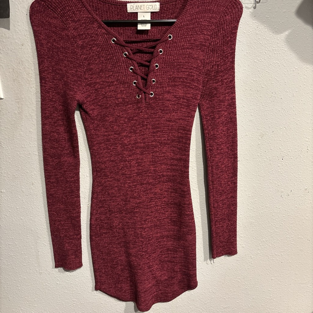 Burgundy long sleeve lace up bodycon dress
